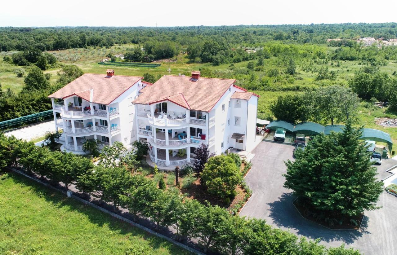Wish Apartments Poreč Exterior foto